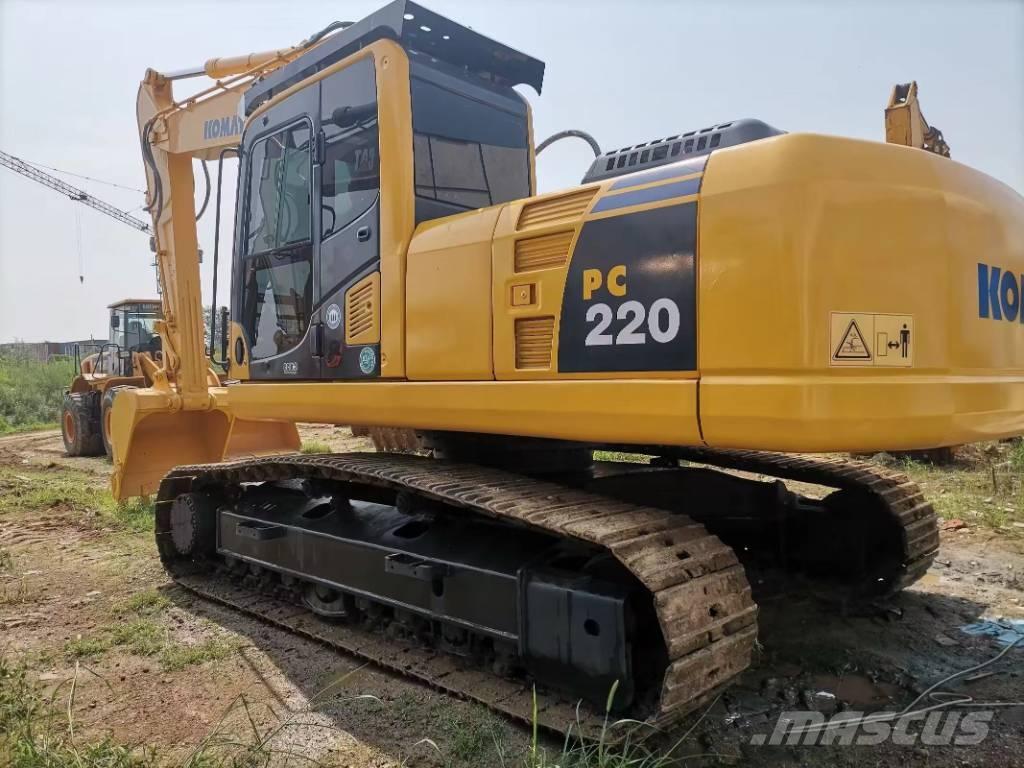 Komatsu PC 220-8 Bagri goseničarji