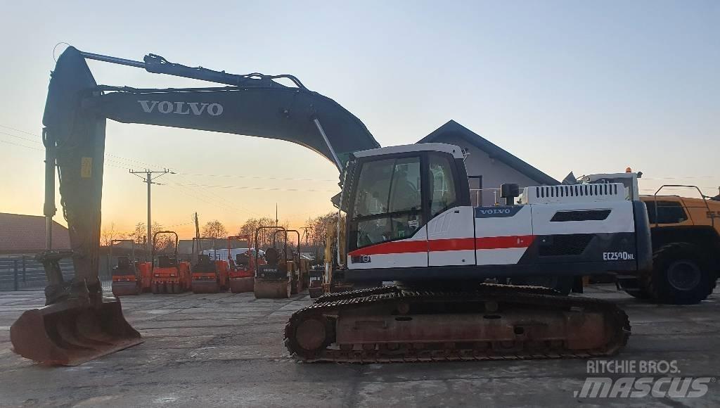 Volvo EC 250 D N L Bagri goseničarji