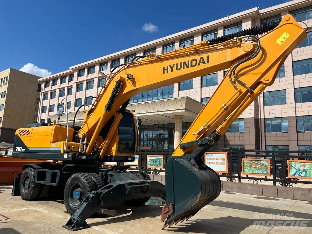 Hyundai R210W Bagri na kolesih