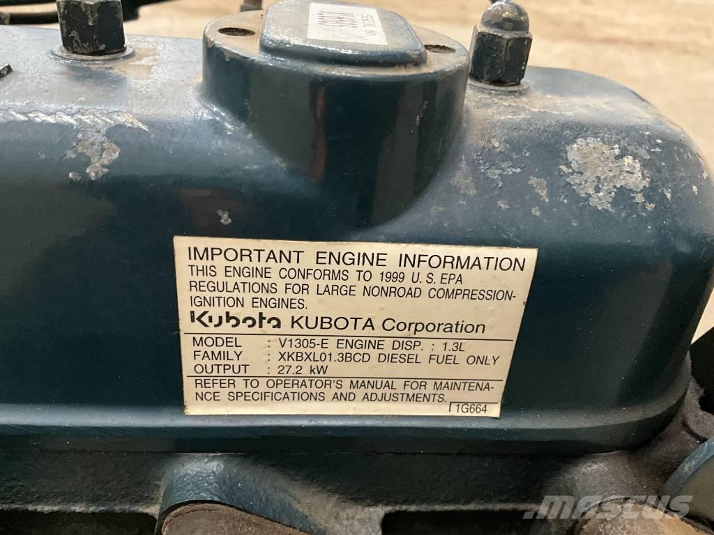 Kubota V 1305 Motorji