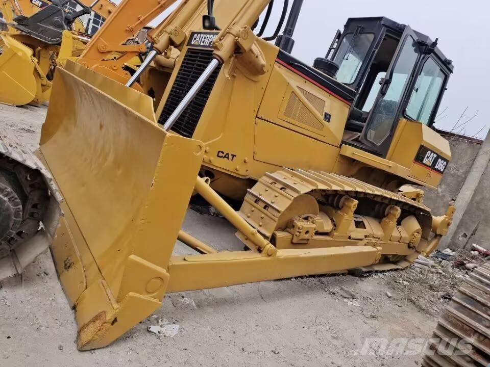 CAT D 6 G Buldožerji goseničarji