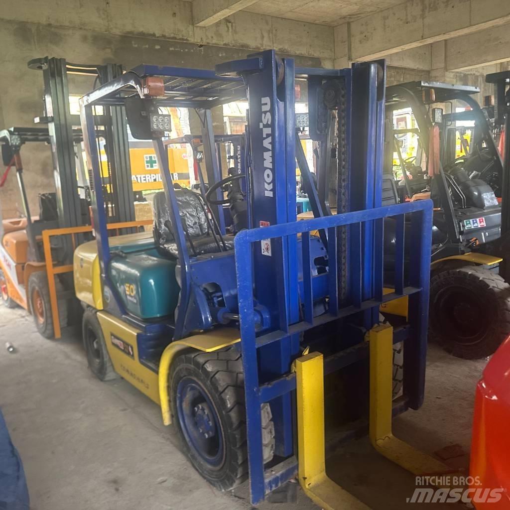 Komatsu F30T Dizelski viličarji