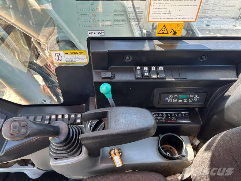 Takeuchi TB 2150 R Bagri goseničarji