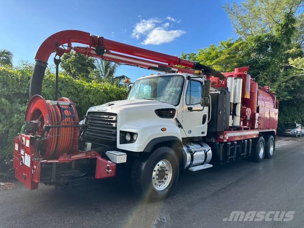 Freightliner 114 SD Vakuumski tovornjaki
