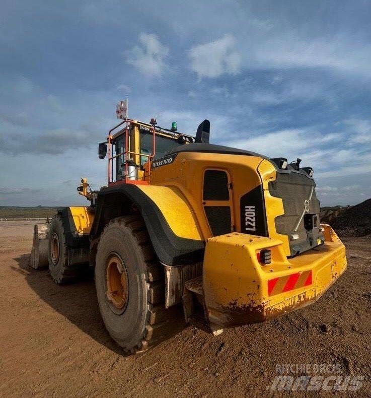 Volvo L 220 H Kolesni nakladalci