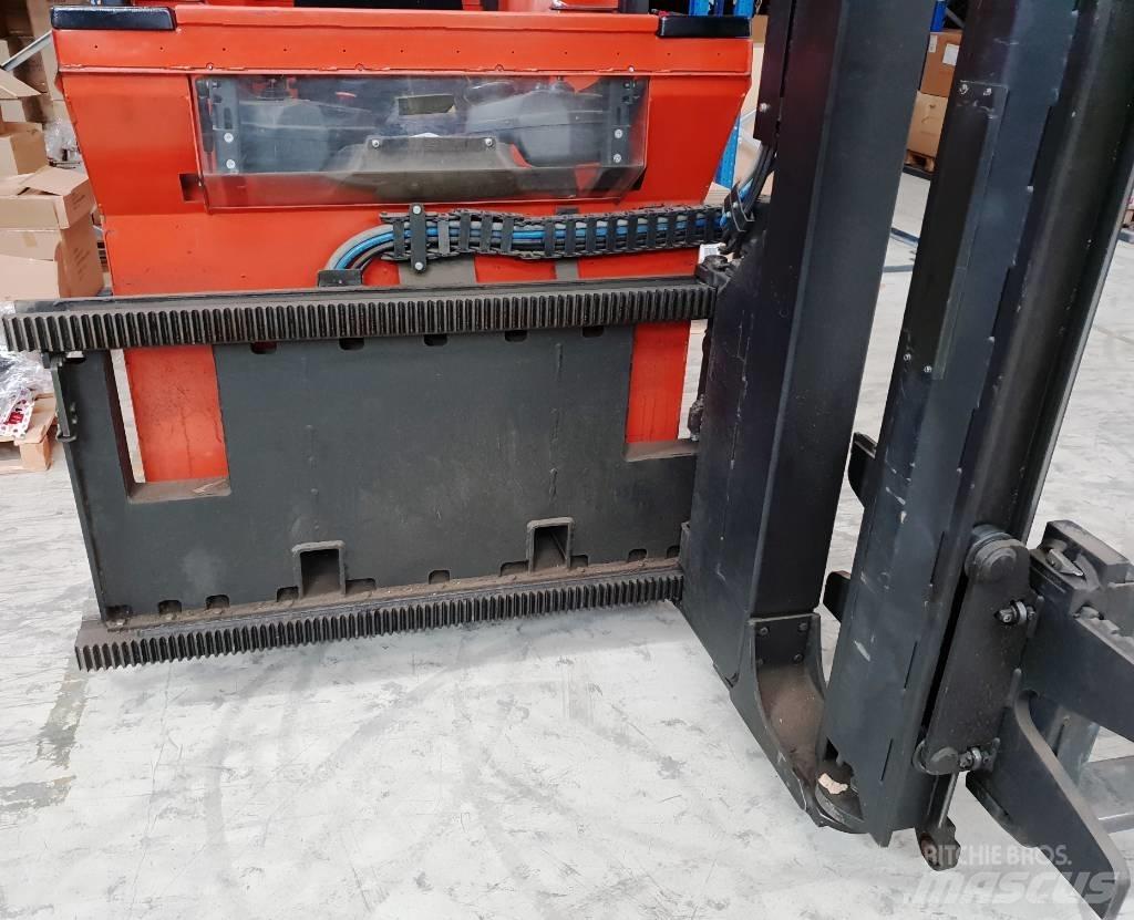 BT CTX 1300 Viličar za ozke prehode