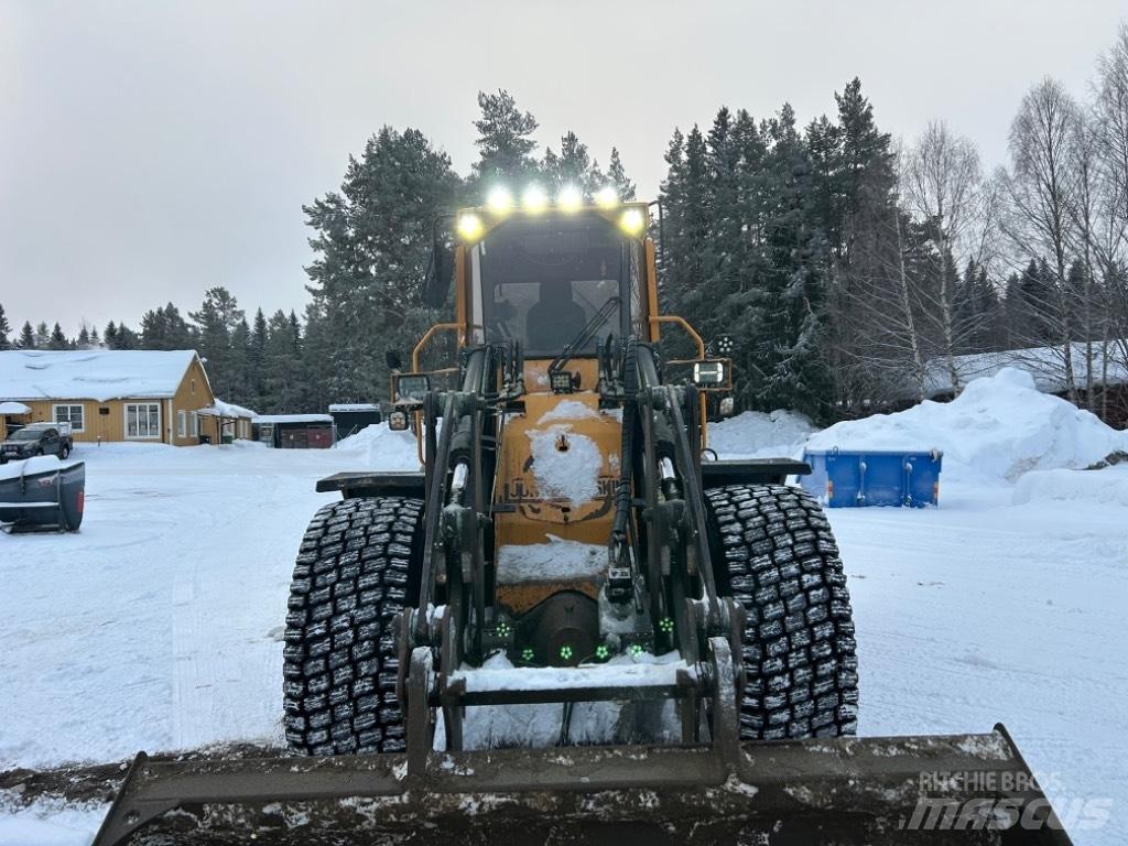 Ljungby L 18 Kolesni nakladalci