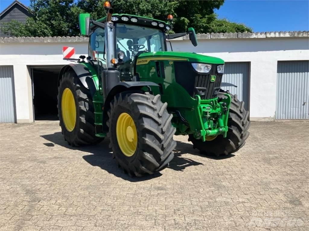 John Deere 6R 215 Traktorji