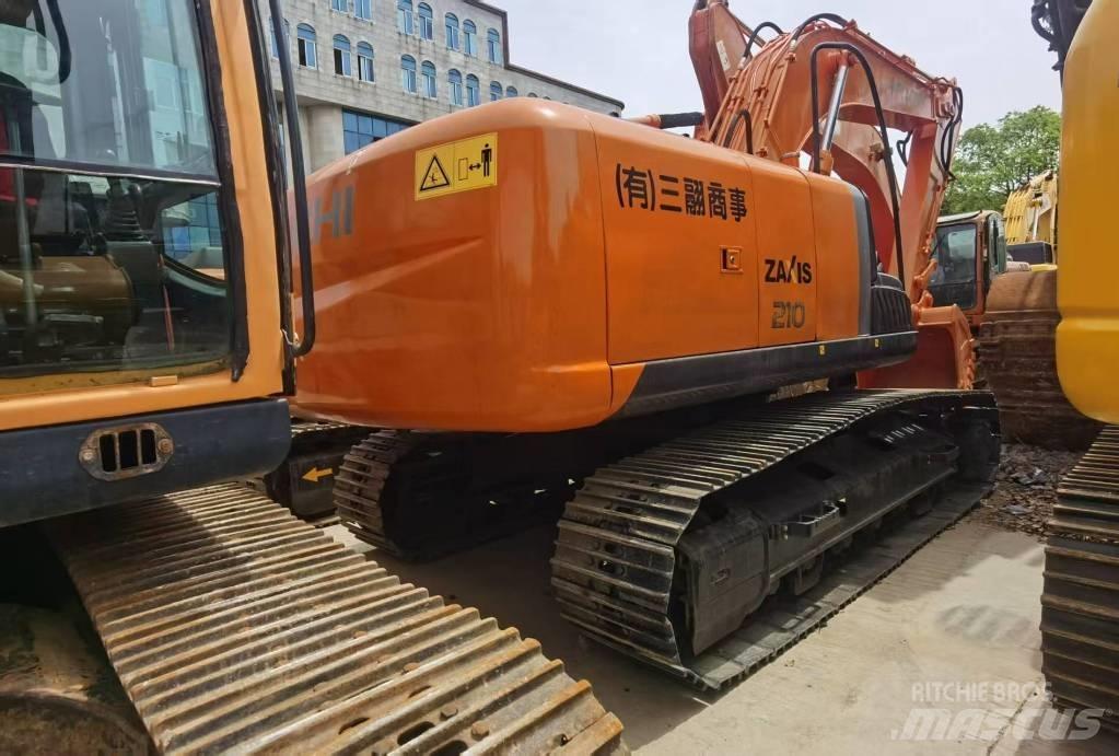 Hitachi ZX 210 Bagri goseničarji