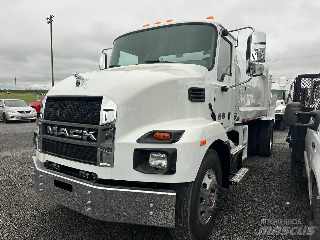 Mack MD7 Komunalni tovornjaki
