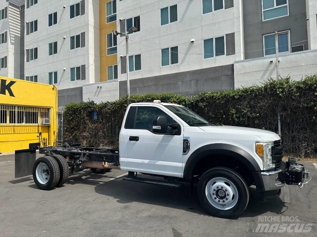 Ford F 550 Tovornjaki-šasije