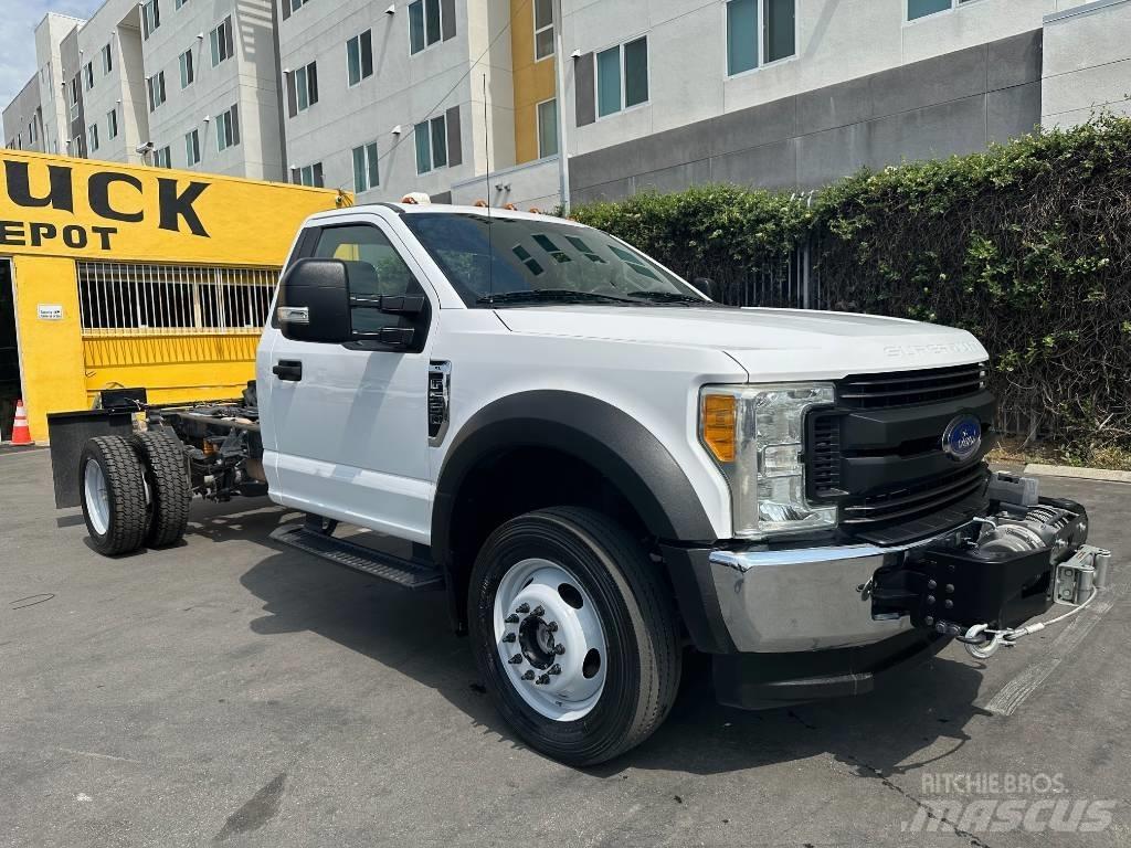 Ford F 550 Tovornjaki-šasije