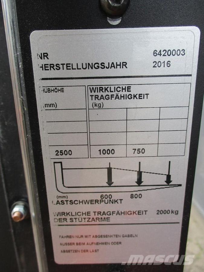 BT SPE200D Električni nizko dvižni viličar s stojiščem