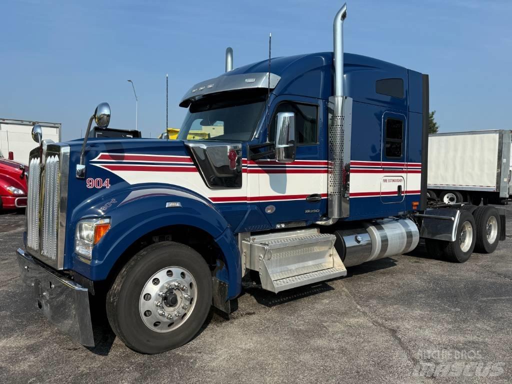 Kenworth W 990 Vlačilci