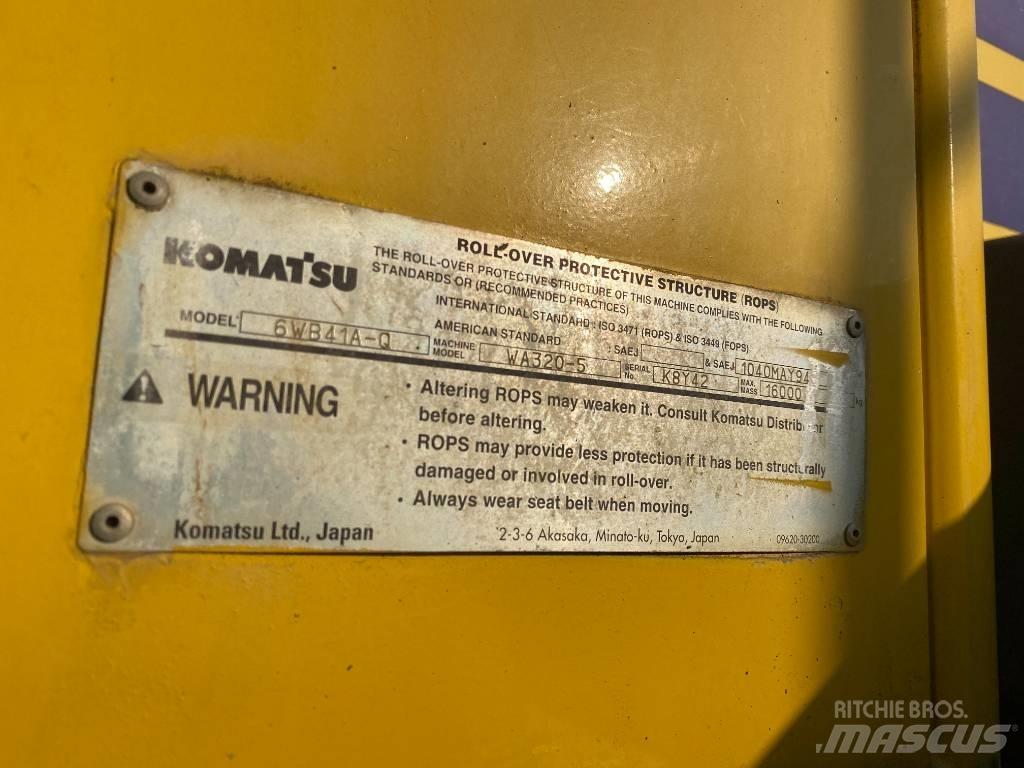 Komatsu WA 320-5 Kolesni nakladalci