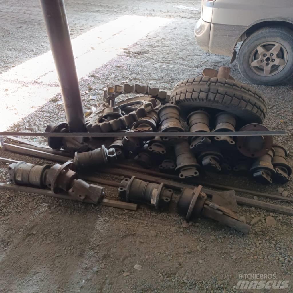 CAT 320D2 GC Bagri goseničarji