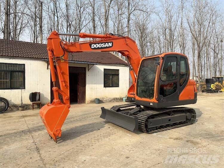 Doosan DX 75 Mini bagri <7t