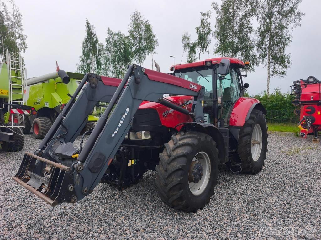 Case IH Puma 225 CVX Traktorji