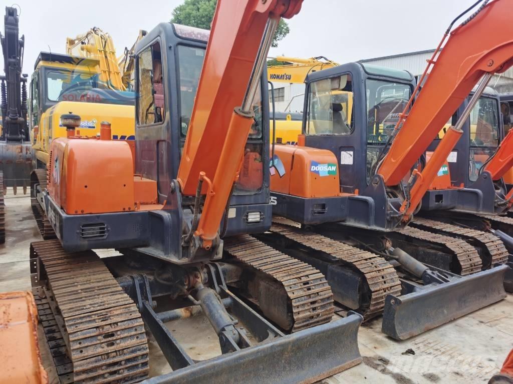 Doosan DH 55 Mini bagri <7t