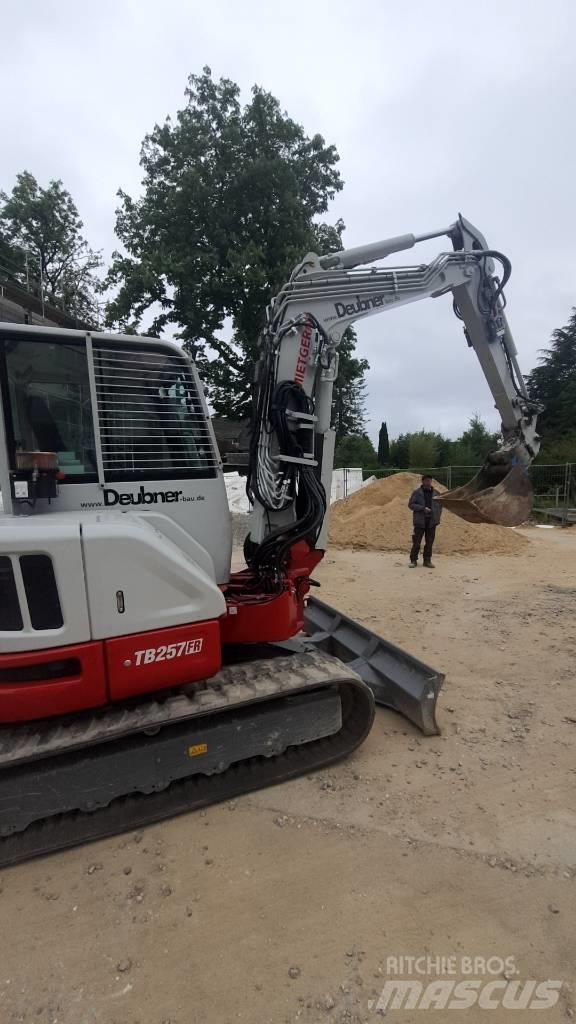 Takeuchi TB 260 Mini bagri <7t