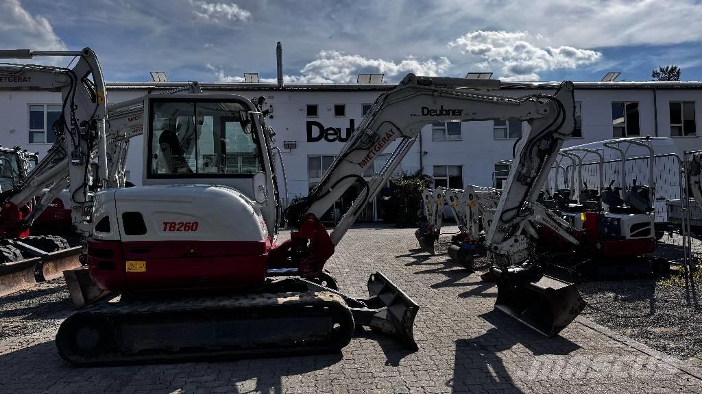Takeuchi TB 260 Mini bagri <7t
