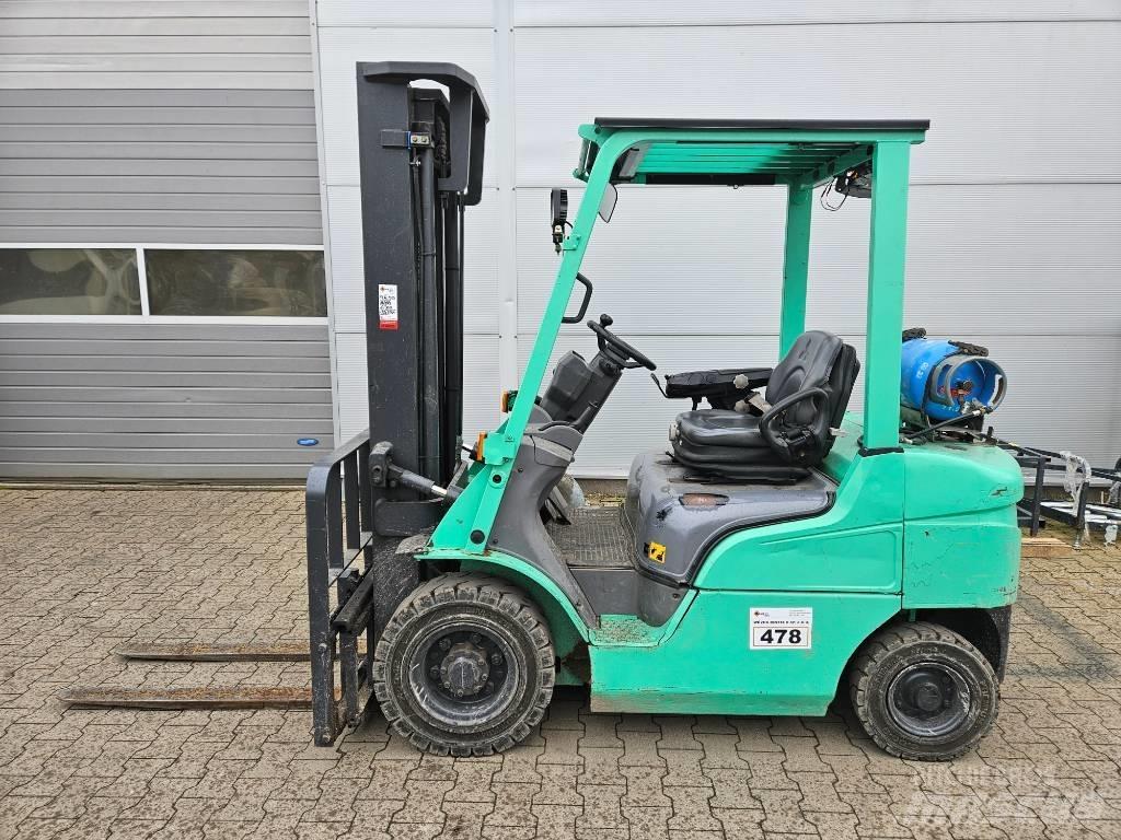 Mitsubishi FG 25 Plinski viličarji