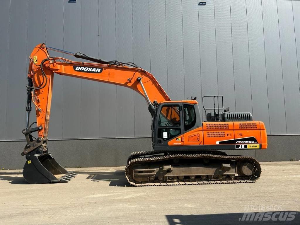 Doosan DX 300 LC-5 Bagri goseničarji