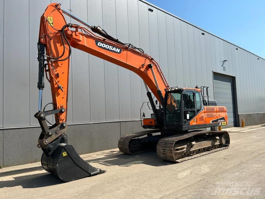 Doosan DX 300 LC-5 Bagri goseničarji