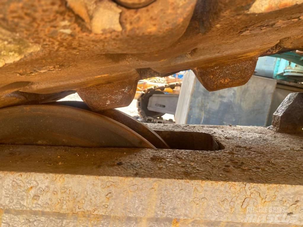 Kobelco CKE 2500 Dvigala na gosenicah