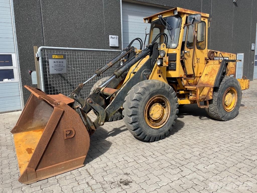 Volvo 4300 Kolesni nakladalci