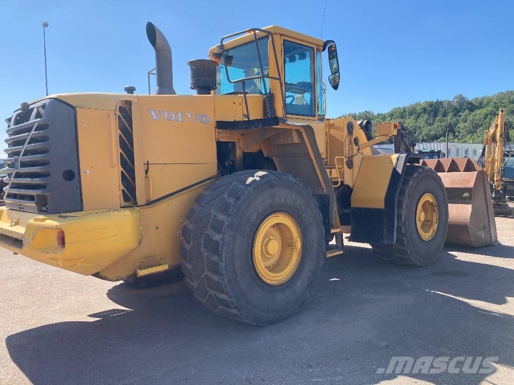 Volvo L 180 E Kolesni nakladalci
