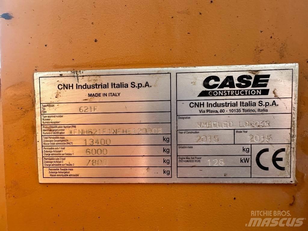 CASE 621 F Kolesni nakladalci