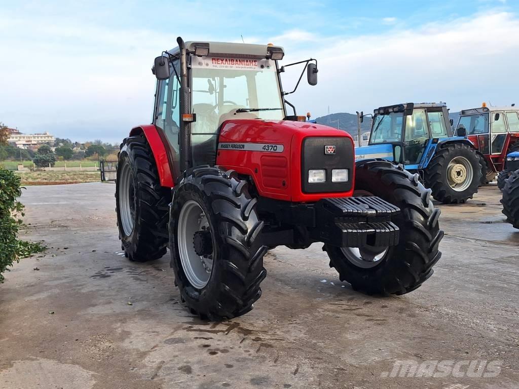 Massey Ferguson 4370 Traktorji
