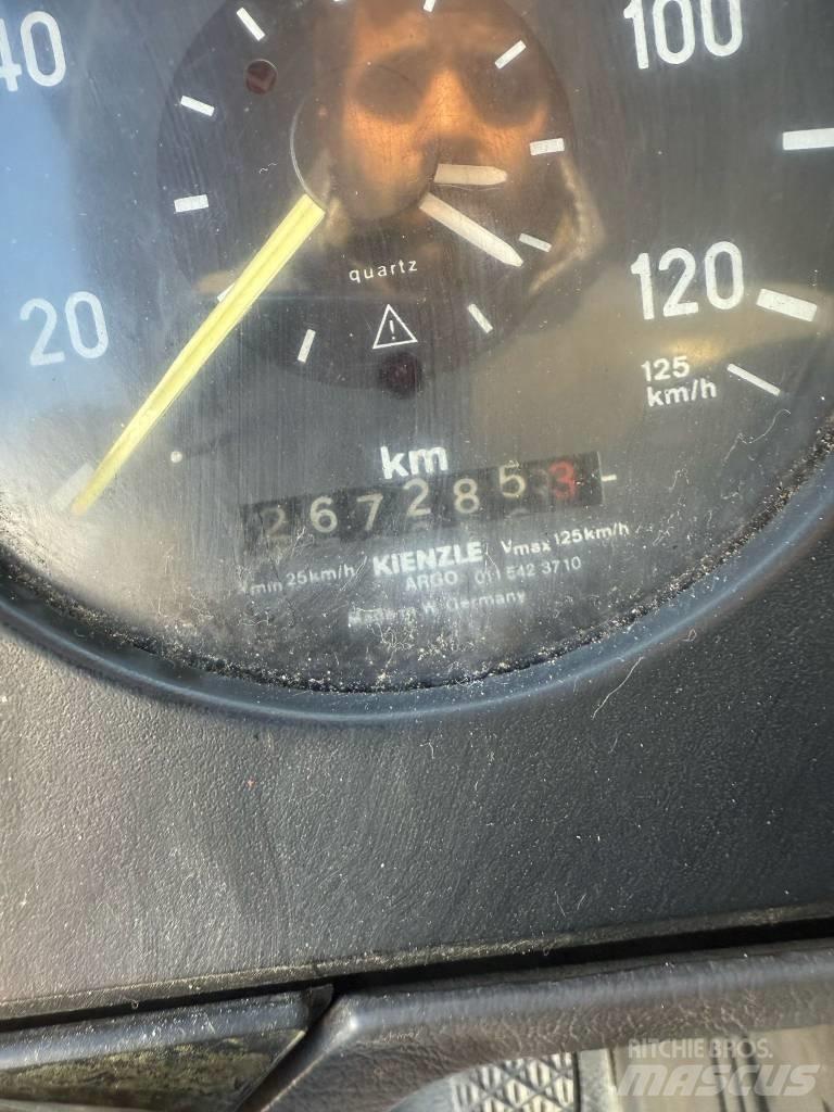 Mercedes-Benz 1735 K Kiper tovornjaki