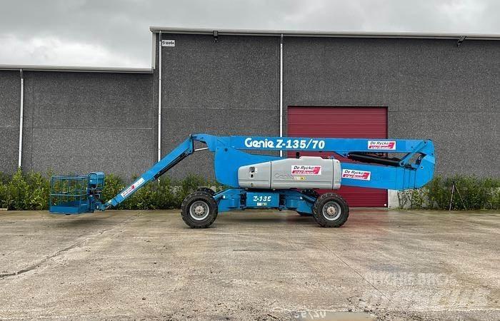Genie Z135-70 Zglobne dvižne ploščadi