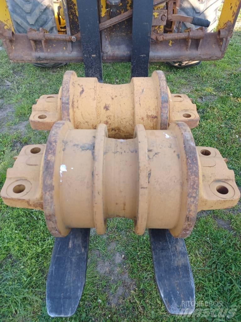 Komatsu D 155 Gosenice