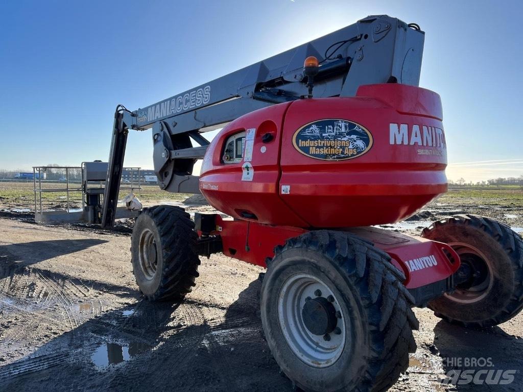 Manitou 200 ATJ Zglobne dvižne ploščadi