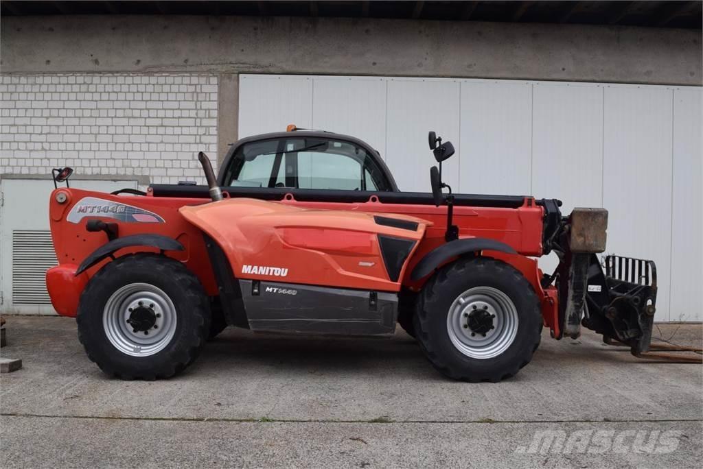 Manitou MT1440 Teleskopske dvižne ploščadi