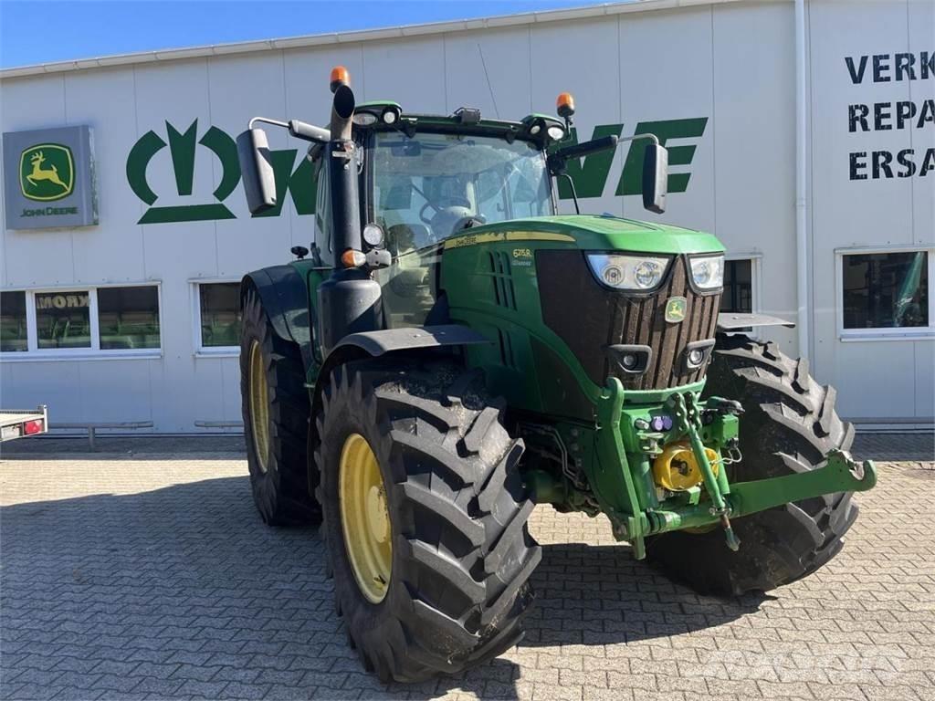 John Deere 6215R Traktorji