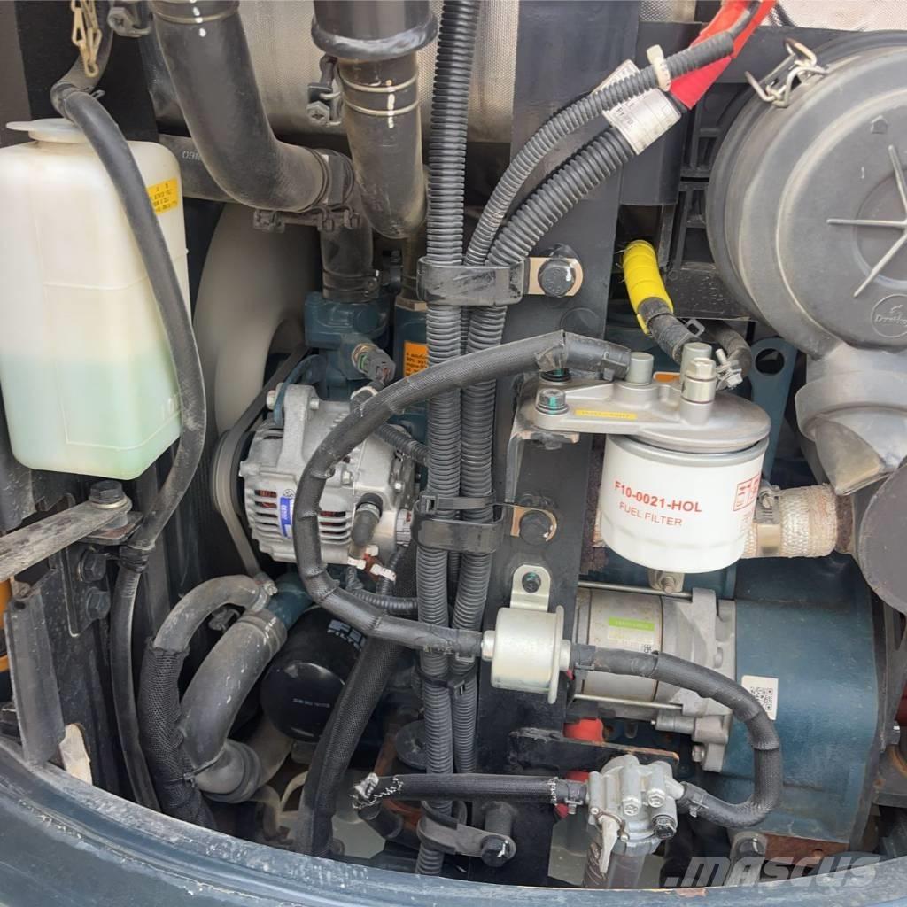 Hyundai 25 Z-9 Mini bagri <7t