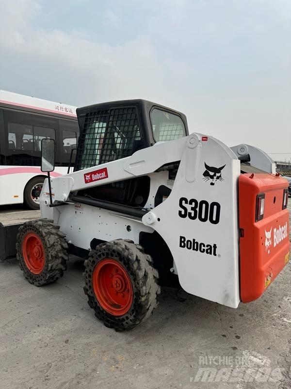 Bobcat S 300 Skid steer mini nakladalci