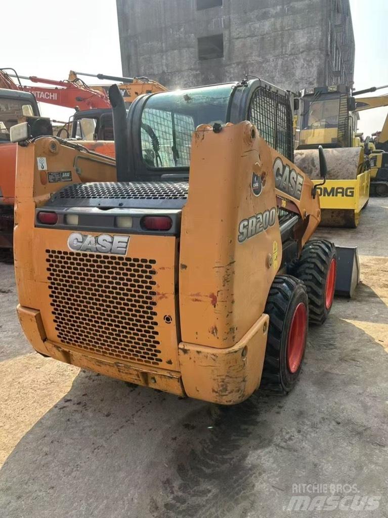CASE SR 200 Skid steer mini nakladalci
