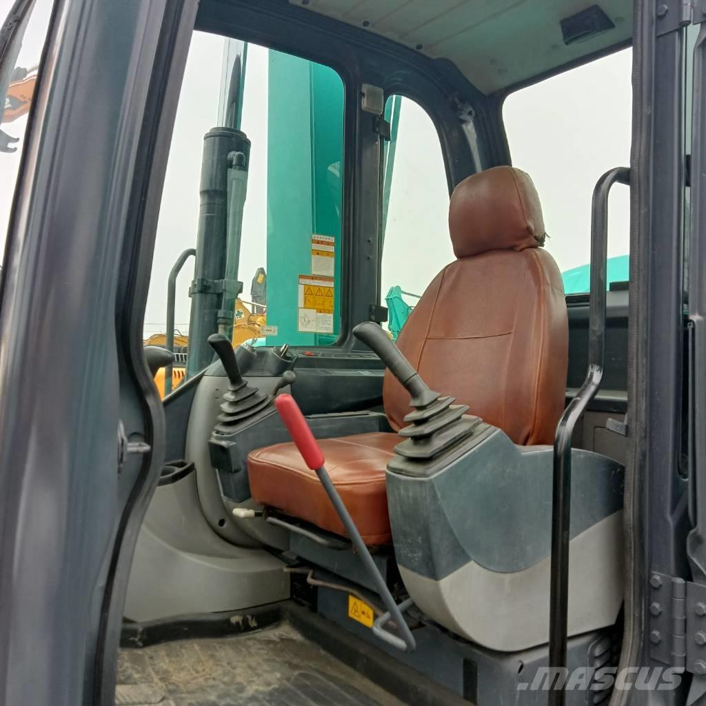 Kobelco SK75-8 Midi bagri 7t – 12t
