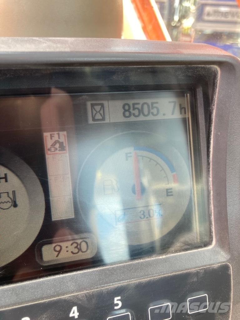 Hitachi ZX 240 Bagri goseničarji