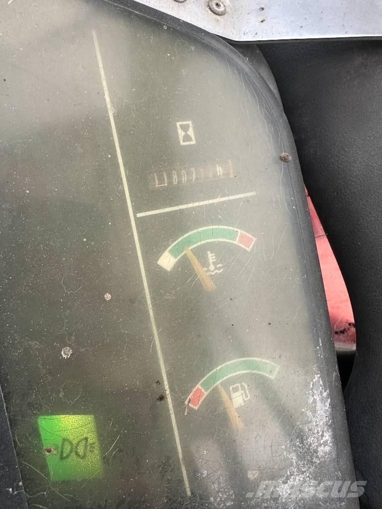 Komatsu PC 75 Midi bagri 7t – 12t