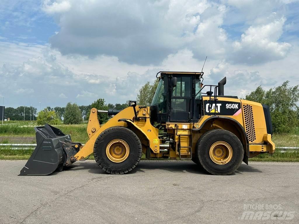 CAT 950K Kolesni nakladalci
