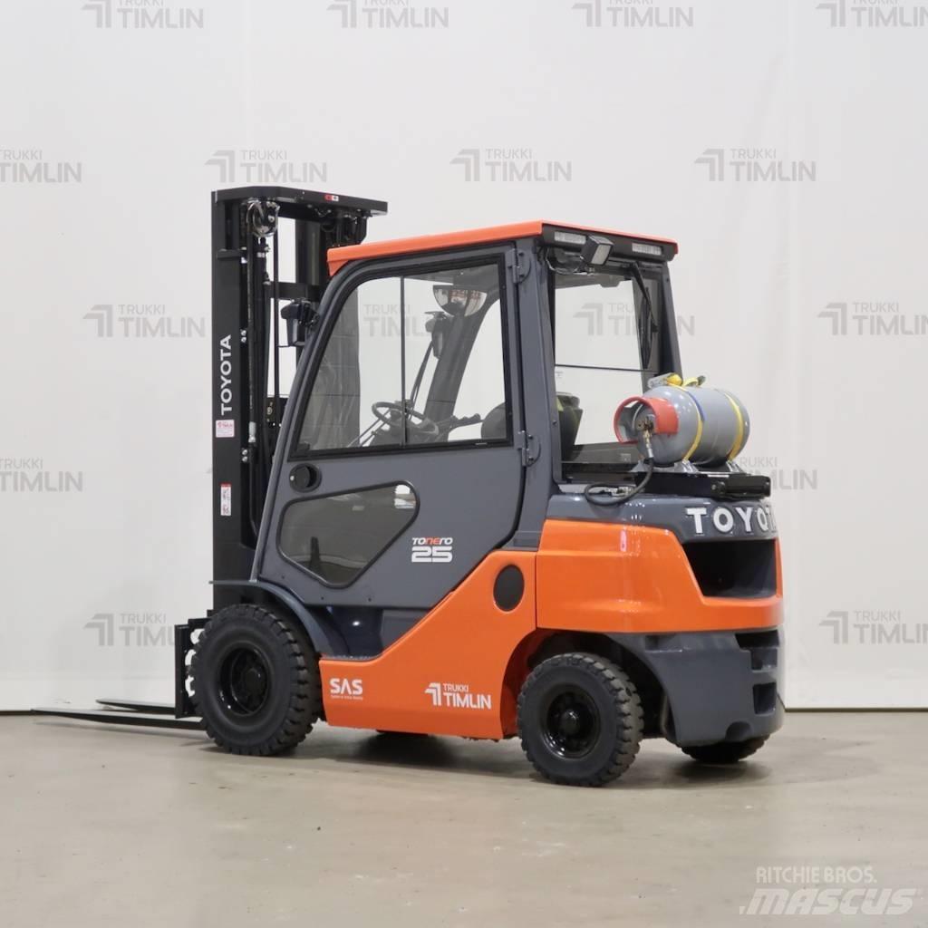 Toyota 02-8FGF25 Plinski viličarji