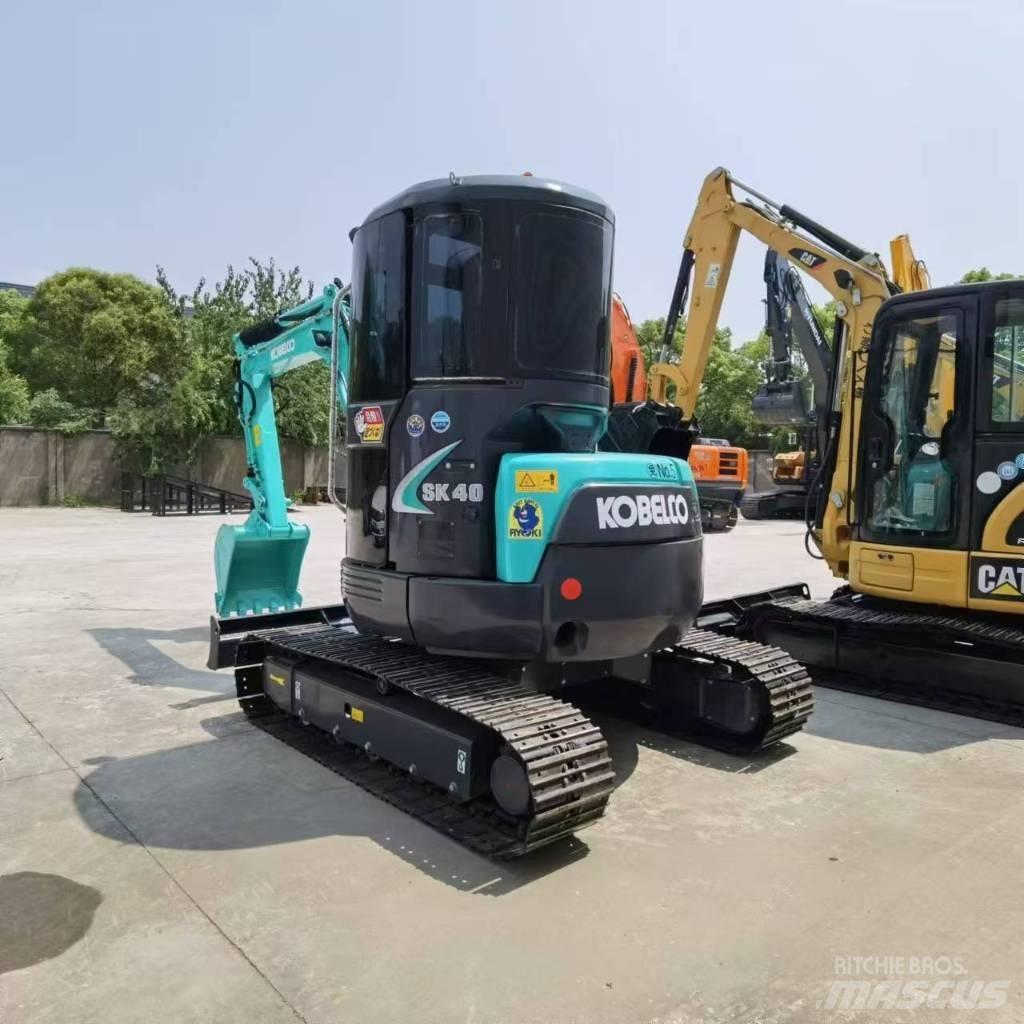 Kobelco SK 40 Mini bagri <7t
