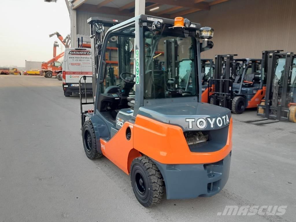 Toyota 52-8 FDF 30 Dizelski viličarji