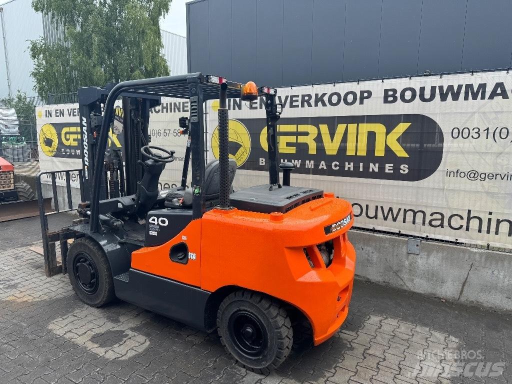 Doosan D 40 SC-7 Dizelski viličarji